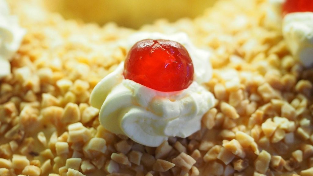 cherry, cocktail cherry, topping cherry candied cherry, candied, ornament, ornamental cherry, cake, cakes, cream topping, cream, maraska cherry